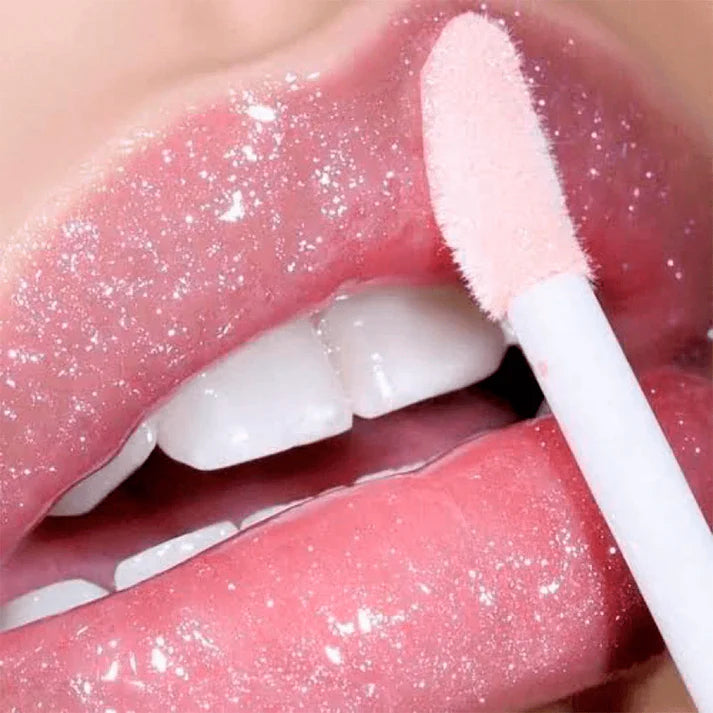 Apple Moisturizing Gloss Lipstick with Mirror Effect, Shimmer and Illuminating Particles – Max Love Color 14 – 5ml